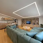 The Little House * クサミル
