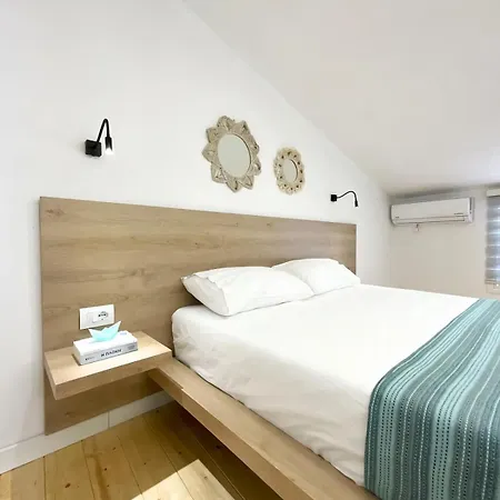 The Little House Apartment