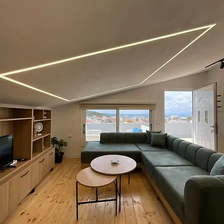 The Little House Apartment *