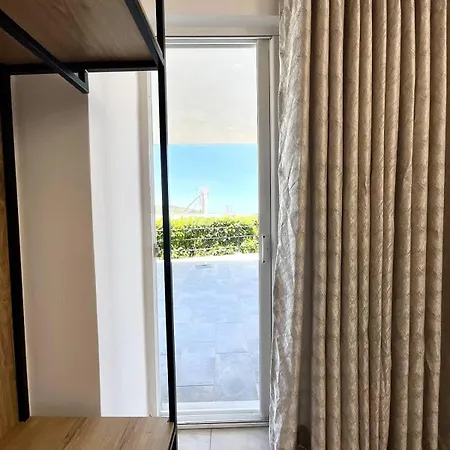 Apartment The Little House Ksamil